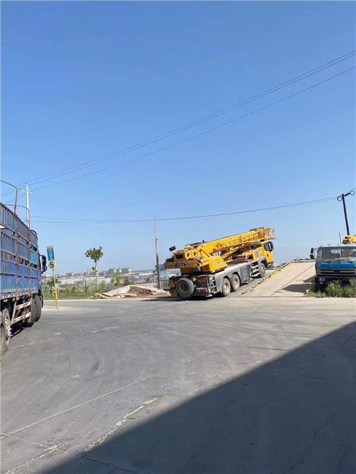 澄城县25吨吊车的租赁价格大概是多少？