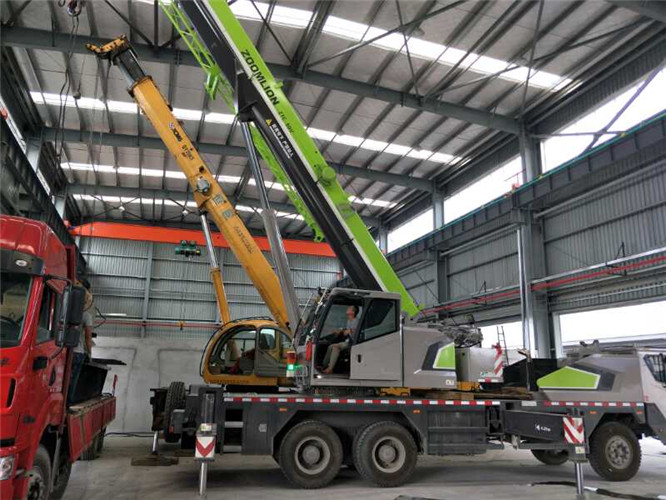 澄城县高空车出租需要注意哪些安全事项？