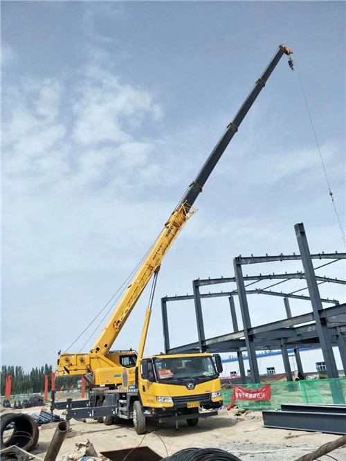 澄城县超高层建筑钢结构吊装案例